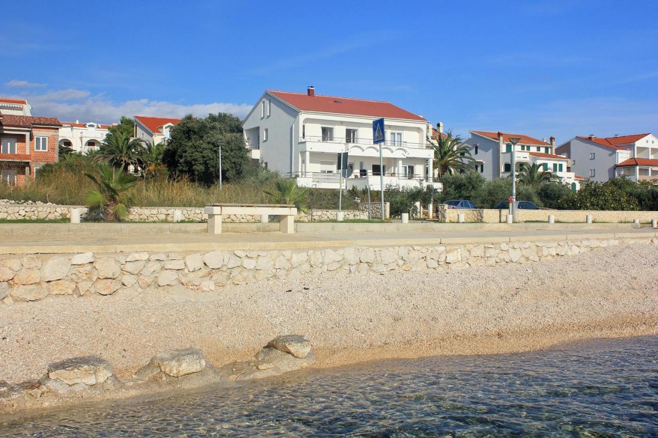Apartments By The Sea Novalja, Pag - 9326 Экстерьер фото