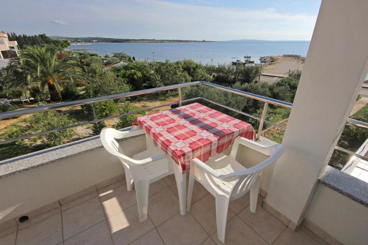 Apartments By The Sea Novalja, Pag - 9326 Экстерьер фото