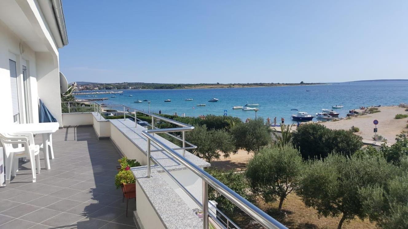Apartments By The Sea Novalja, Pag - 9326 Экстерьер фото